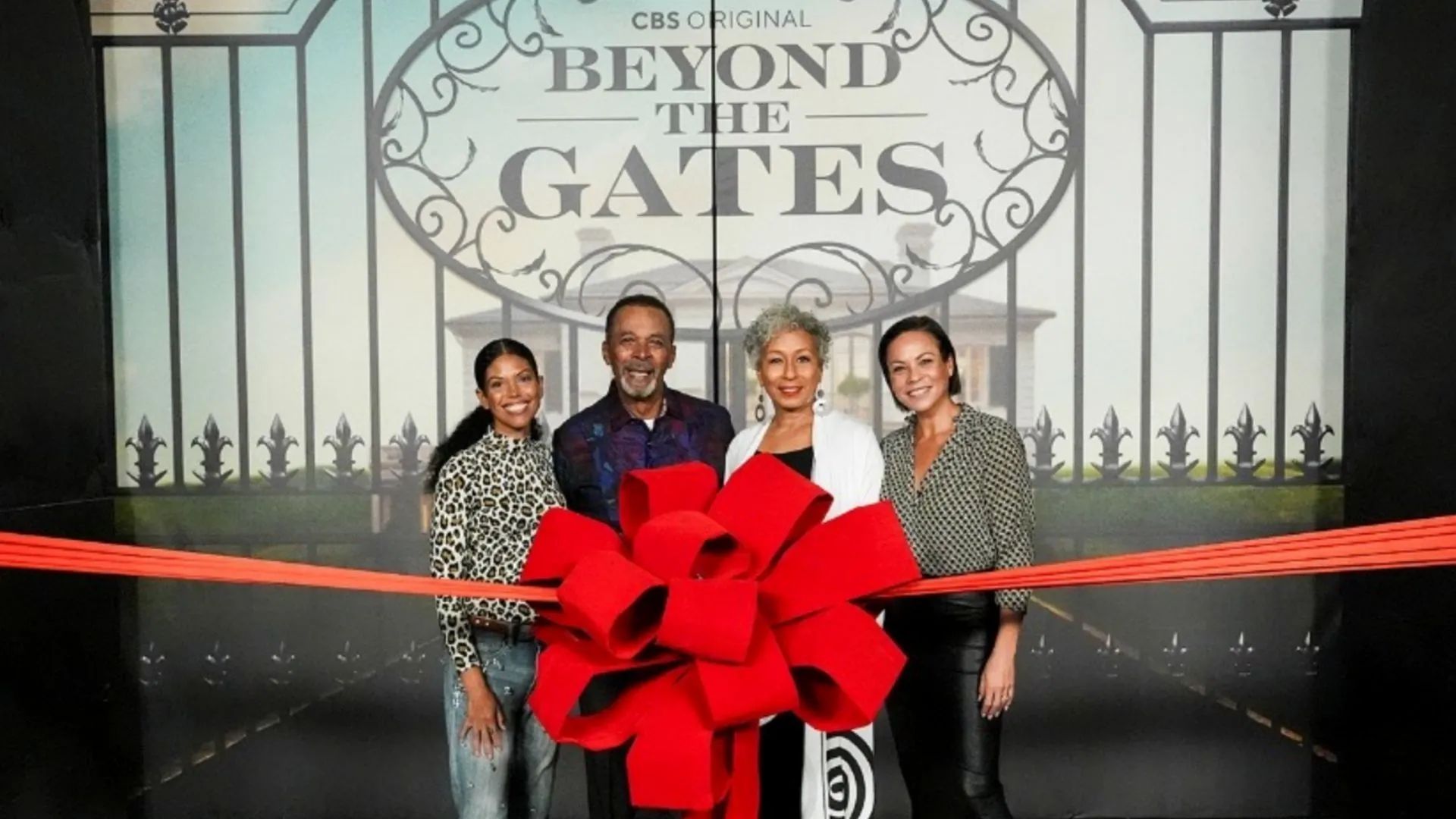 “Beyond the Gates” The Mask of Fame, Social Pressure and the Secret Behind the Dupree Family